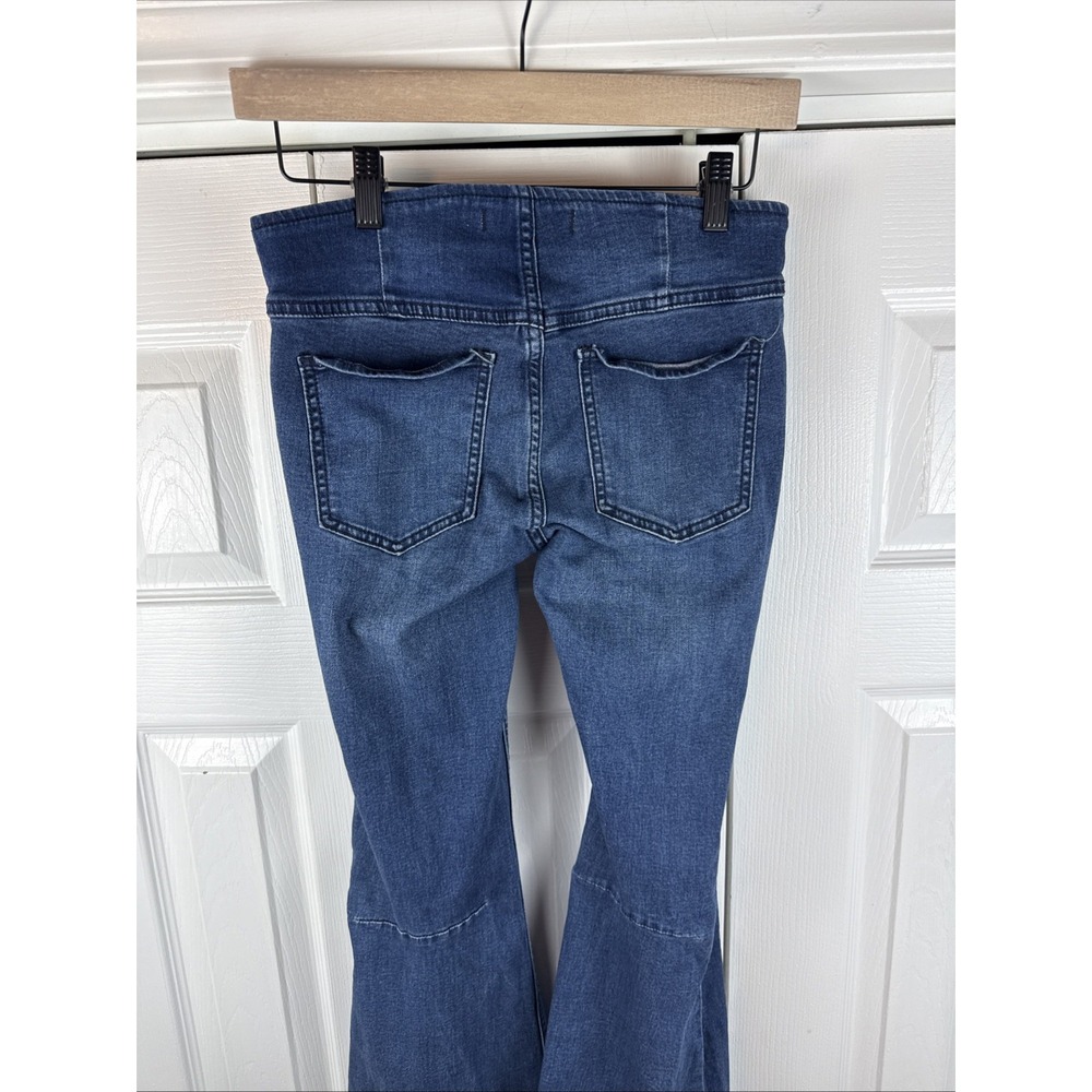 We The Free People Penny Pull On Flare Jeans Dark Wash Blue W26 Raw Hem Stretch